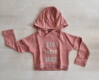 Sweat court à capuche - Kiabi - Taille 6 ans