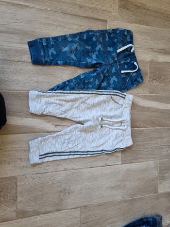 Lot de 2 pantalons 18 mois
