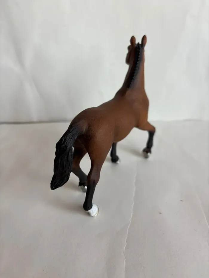 Figurine jument holdenbourg Schleich - photo numéro 6