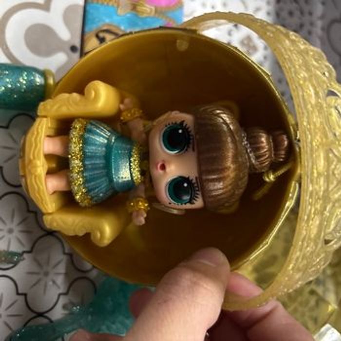 Poupée lol - photo numéro 3