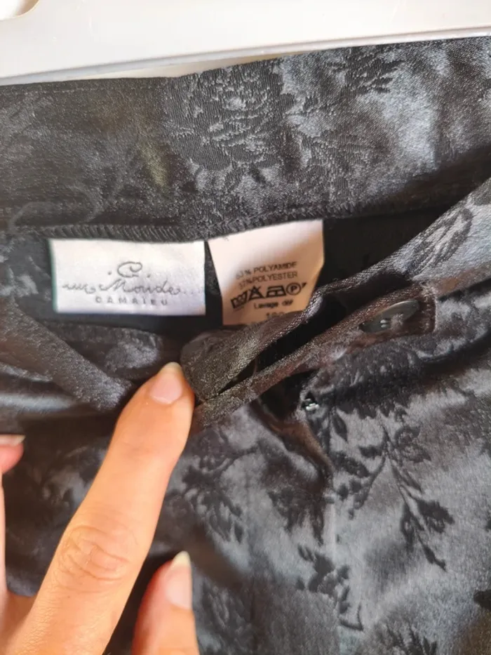 Pantalon noir - photo numéro 3