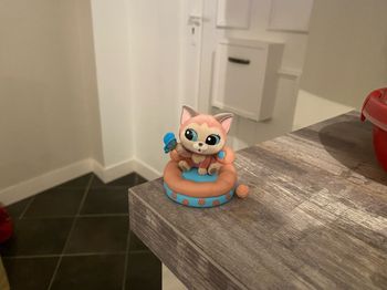 Figurine chat dinah alice au pays des merveilles disney