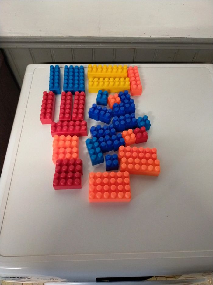 Lot Legos (36 pièces )