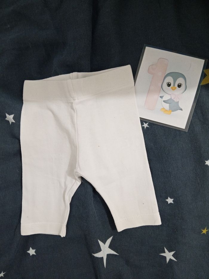 Legging blanc (2) _ 1 mois