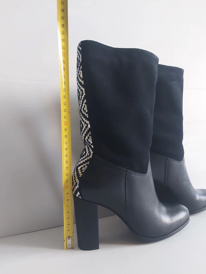 Bottes cuir synthétique et suédine effet peau de pêche avec liseré argenté pointure 37 - photo numéro 6