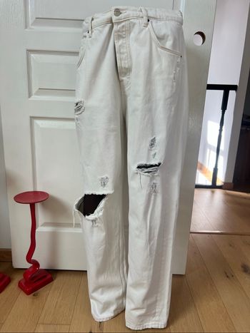 Jean blanc déchiré taille 42 - style décontracté tendance