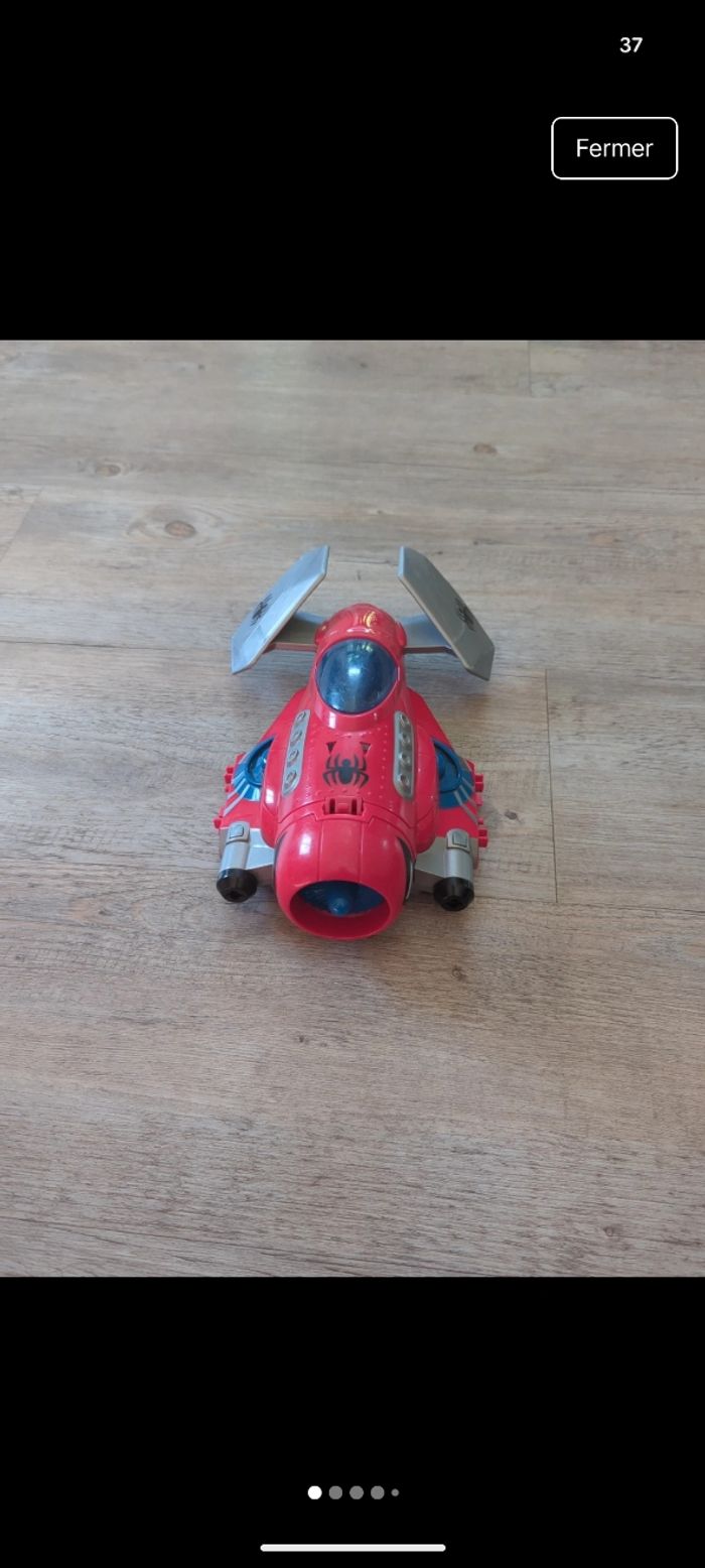 Avion spiderman