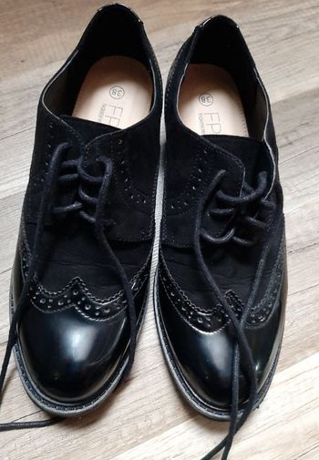 Chaussures à lacets