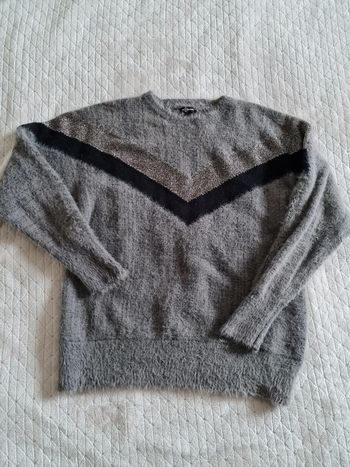 Pull gris