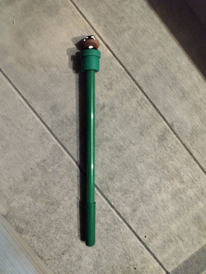 Stylo Goomba - photo numéro 2