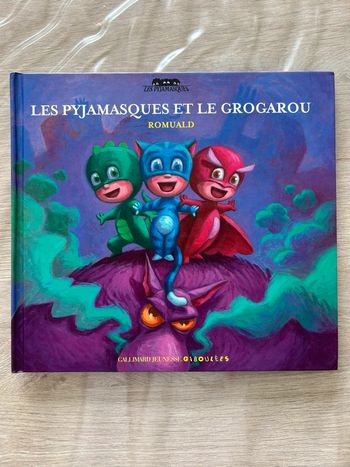 Livre « les pyjamasques et le grogarou »
