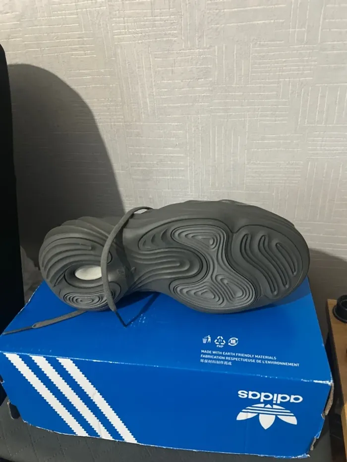 Baskets Adidas AdiFOM Q grises 38 - photo numéro 5