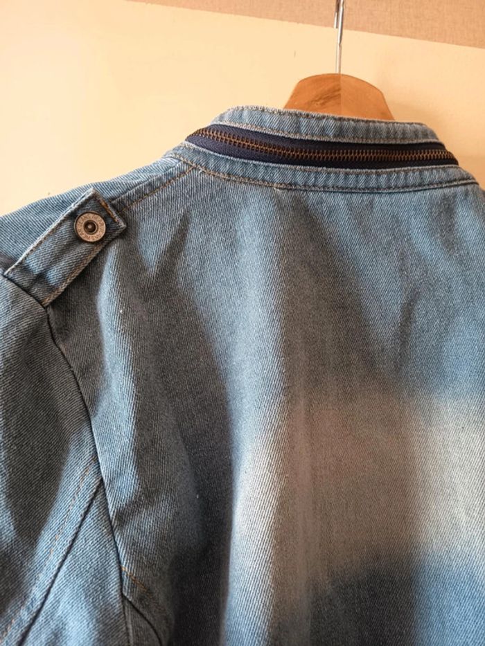 Veste femme jeans délavé . Très belle coupe. Taille marqué xl je dirais 40/42. - photo numéro 7