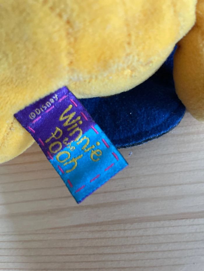 Petite peluche Winnie, l’ourson - photo numéro 3