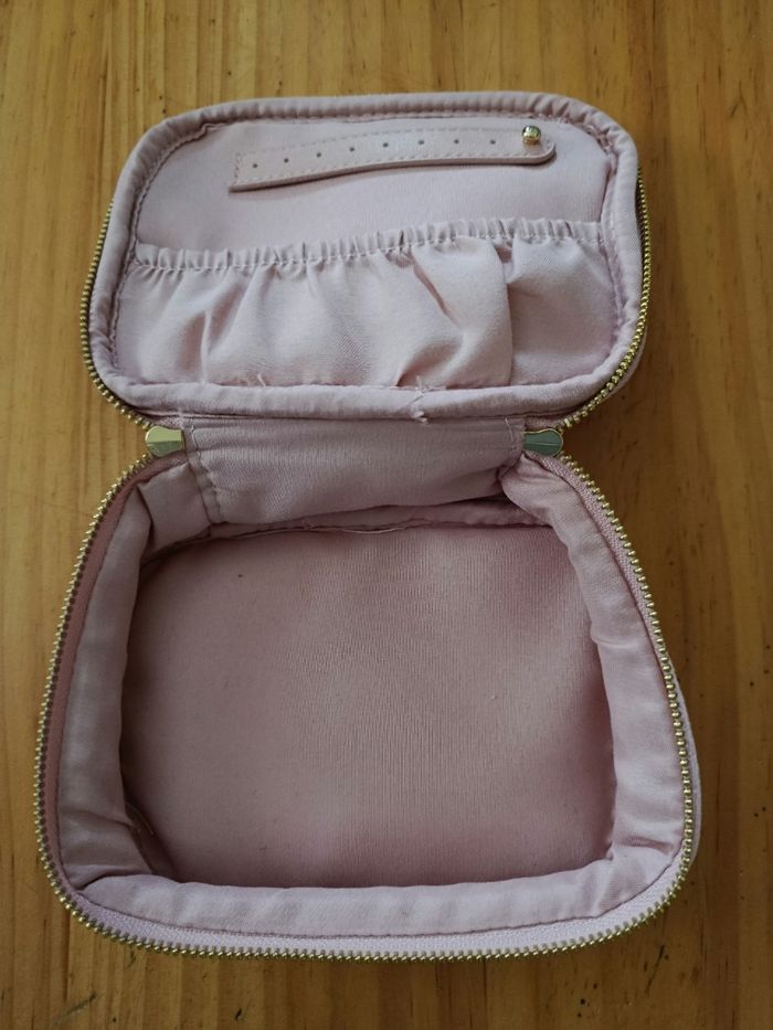 Trousse a bijoux ( maison dorée) - photo numéro 3