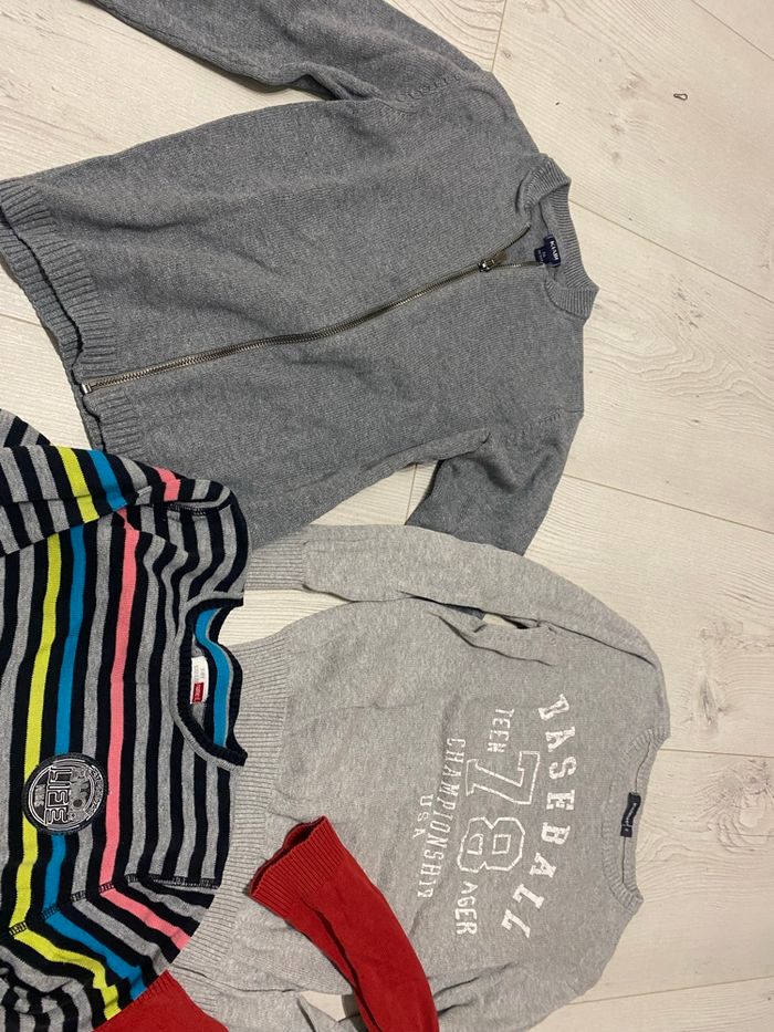 Lot de pull et gilet 8 ans - photo numéro 3