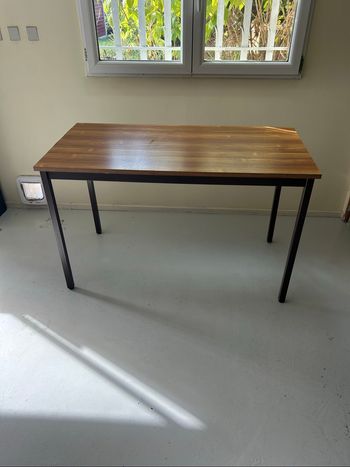 Table plateau bois et pieds métal 120x60 cm