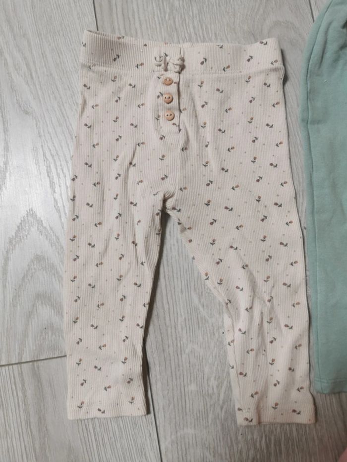 Lot 4 pantalons + 1 short / 12 mois - photo numéro 2