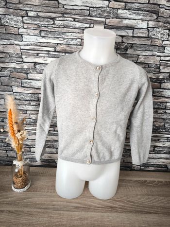 🩶 Petit gilet gris Kiabi en 5 ans 🩶