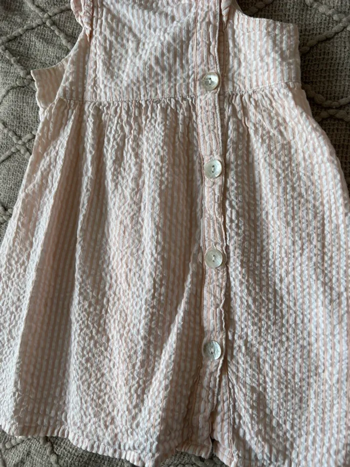 Robe 24mois - photo numéro 2