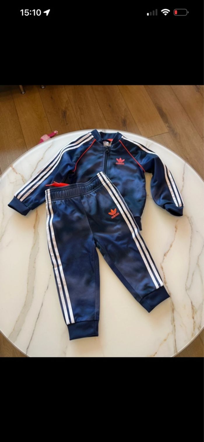 Ensemble / survêtement adidas