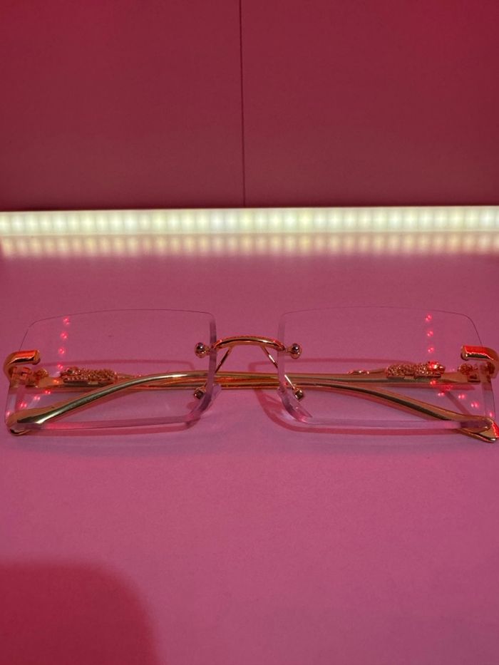 Lunettes fines dorées – design luxe sans contour - photo numéro 8