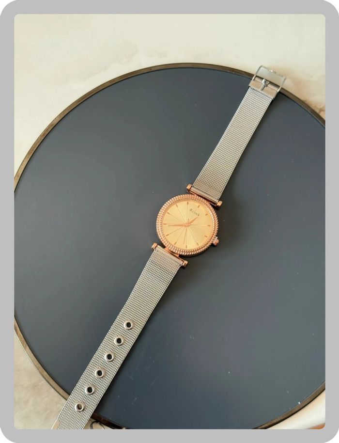 Montre à chaîne argentée à cadran rose - photo numéro 2