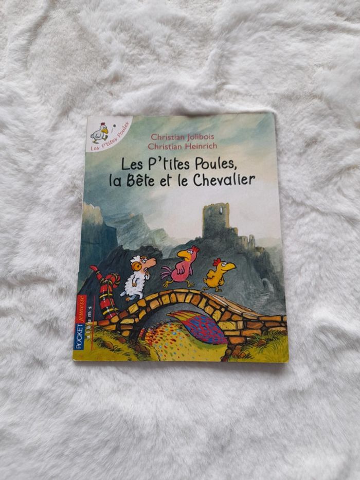 Les p'tits poules la bête et le chevalier