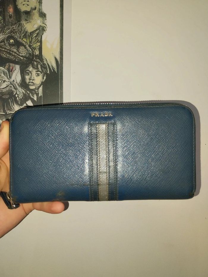 Portefeuille /porte-monnaie Prada bleu marine tâches - photo numéro 2
