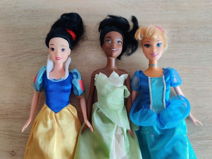 3 poupées Disney princesses - photo numéro 2