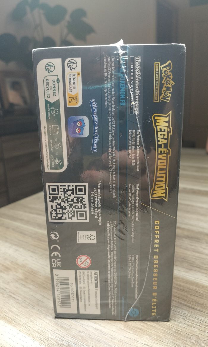 Coffret Dresseur D'Elite ETB Mega Lucario Pokémon Me01 - photo numéro 6