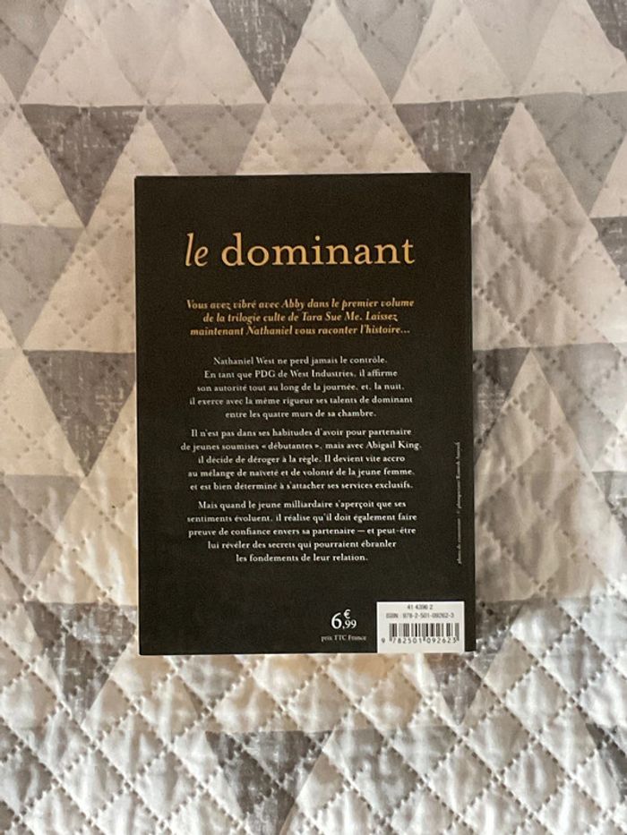 # le dominant Tara Sue Me - photo numéro 3