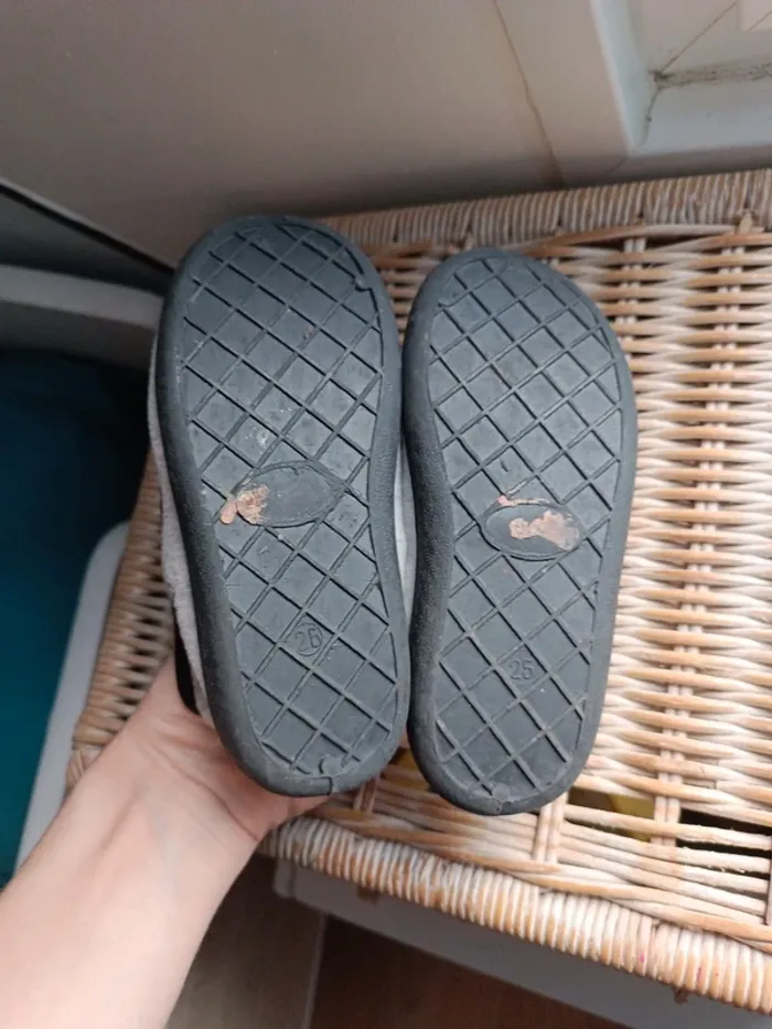 Chaussons Pikachu - photo numéro 3