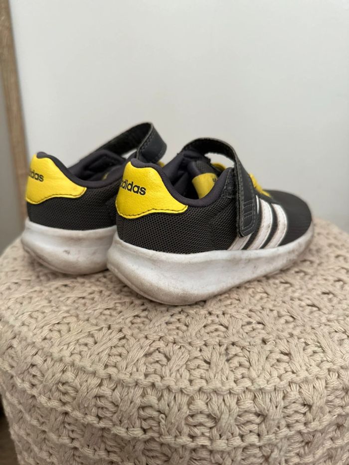 Baskets Adidas grise