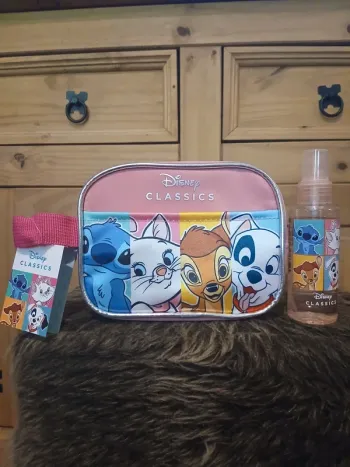 Trousse de toilette Disney +eau de toilette100 ml