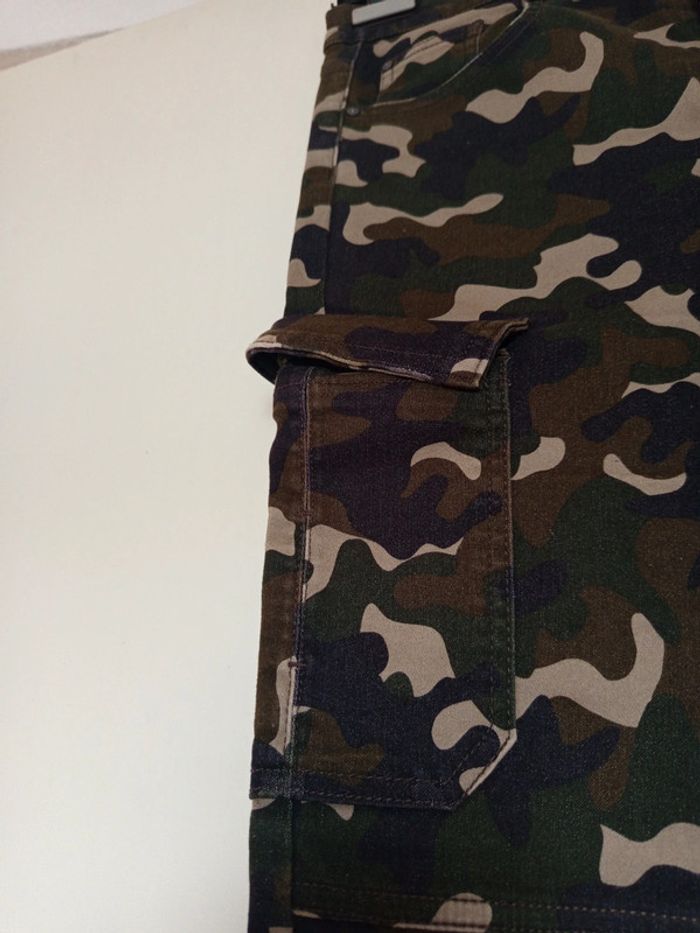 Cargo effet militaire taille M de la marque Jennifer - photo numéro 6