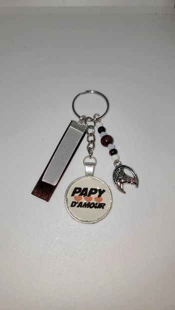 Cadeau papy, porte clé message " papy d'amour "