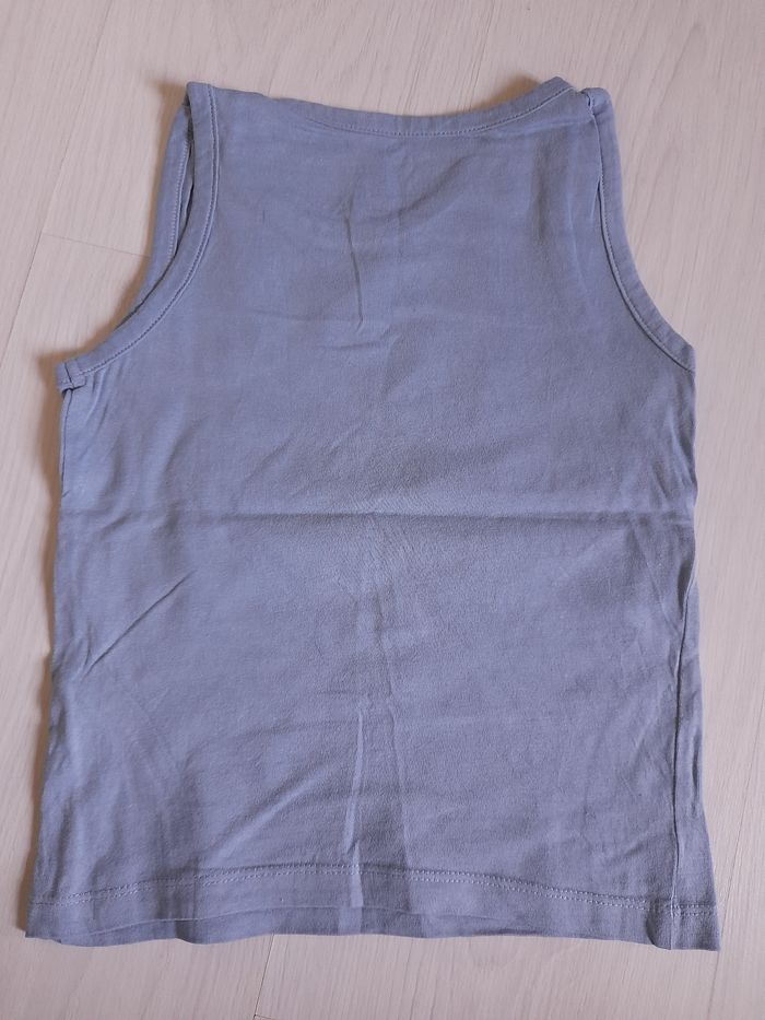 Tee-shirt sans manches T 5 ans - photo numéro 3