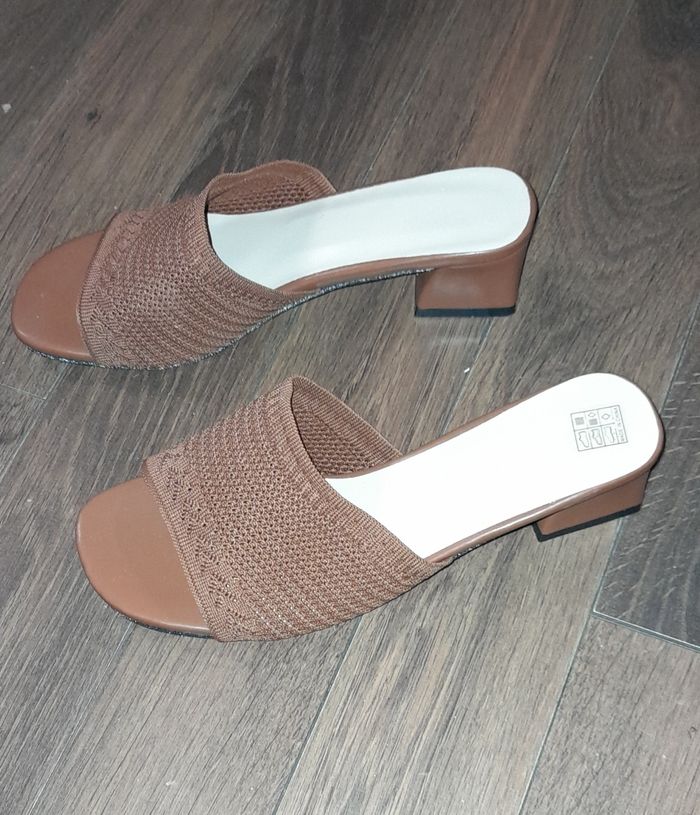 Sandales à Talons Taille 40 - photo numéro 2