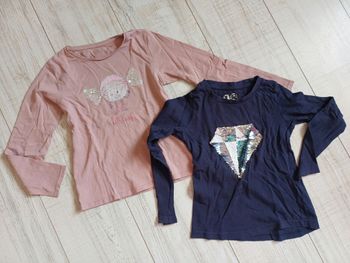 Lot 2 t shirts manches longues en 8 ans