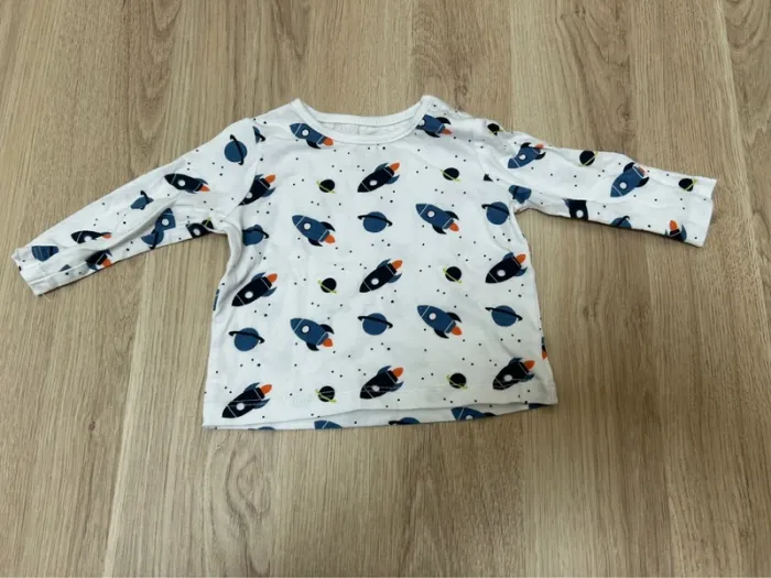 Lot vêtements bébé taille 6 mois - photo numéro 4