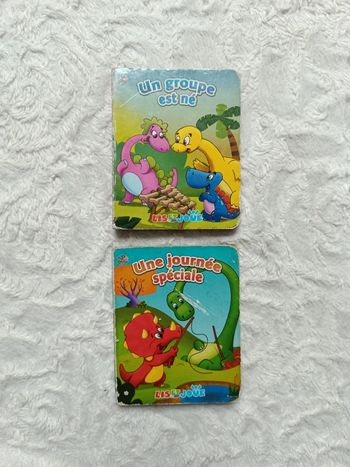 Lot de 2 livres cartonnés bébé enfant Groupe né Journée spéciale Lis et Joue Phidal