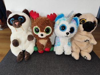 Lot de 4 peluches TY , en lot ou à l'unité , très bon état