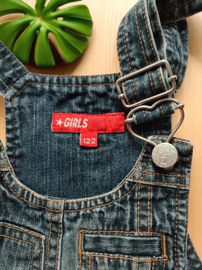 Robe Salopette en jean 5/6 ans - photo numéro 3