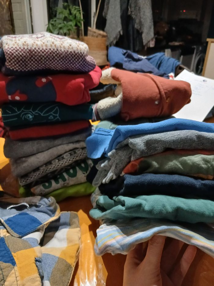 Lot +30 vêtements Hiver 5ans - photo numéro 2