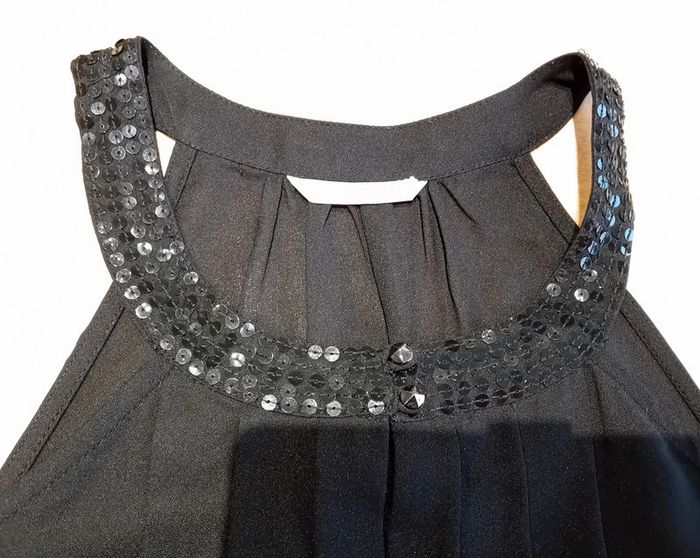 Débardeur noir avec sequins - photo numéro 2