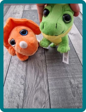 Lot de 2 peluches dinosaure