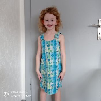 Robe bleue à fleurs 6ans