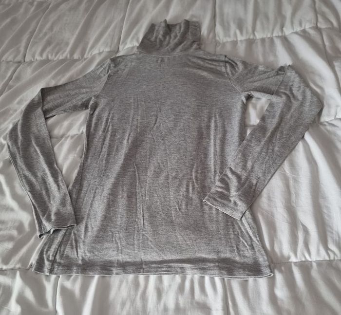 Sous pull col roulé. T.34/36