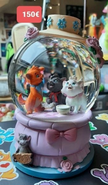 Snowglobe disney aristochats